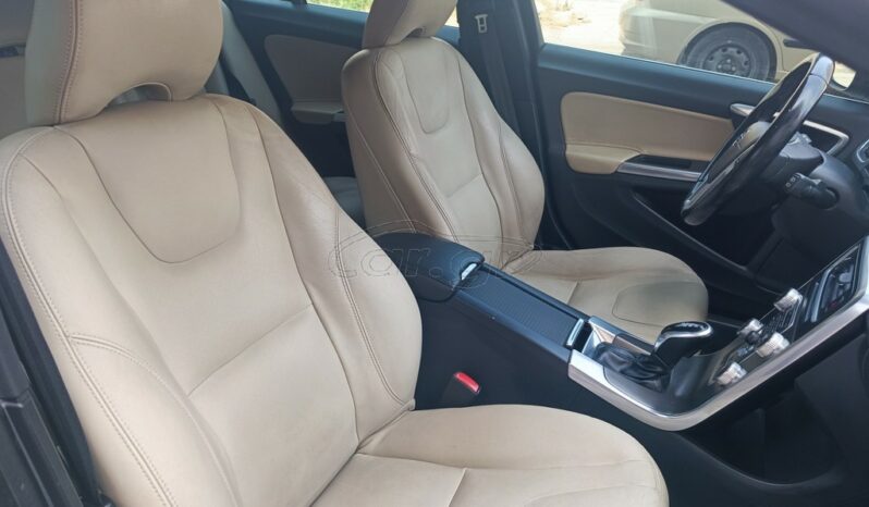 Volvo V60 2015 D2 + Δερμάτινο Σαλόνι full