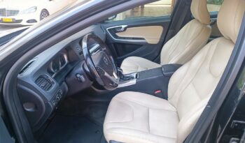 Volvo V60 2015 D2 + Δερμάτινο Σαλόνι full