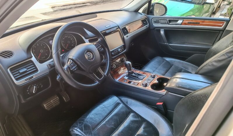 Volkswagen Touareg 2010 V6 TSI HYBRID full
