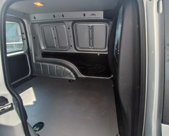 Volkswagen Caddy 2017 2,0tdi 150hp 6speed full
