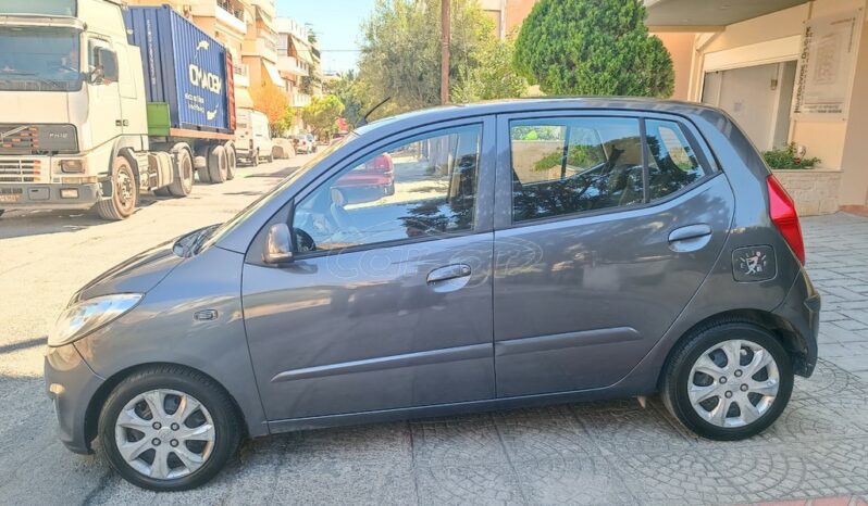 Hyundai i 10 2011 full