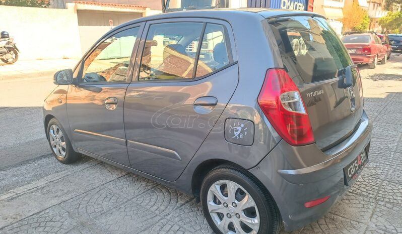 Hyundai i 10 2011 full