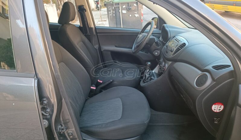 Hyundai i 10 2011 full