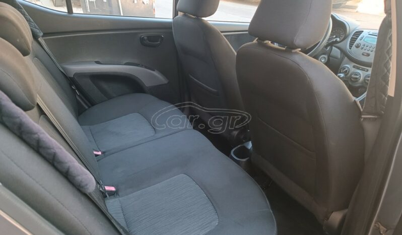 Hyundai i 10 2011 full