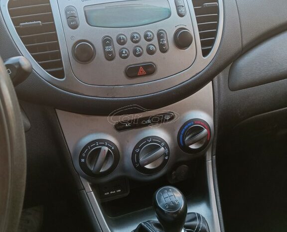 Hyundai i 10 2011 full