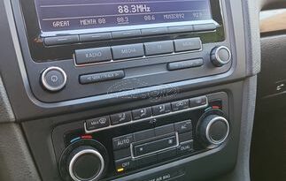 Volkswagen Golf 2011 1.4 TSI GENERATION 160HP full