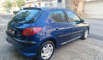 Peugeot 206 2006 1.4 16V 90PS full