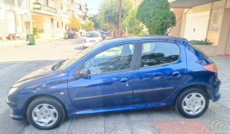 Peugeot 206 2006 1.4 16V 90PS full