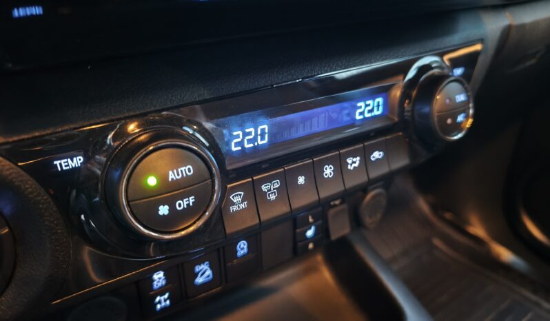 Toyota Hilux 2024 XTRA CAB 2.8 TD SPECIAL 4X4 full