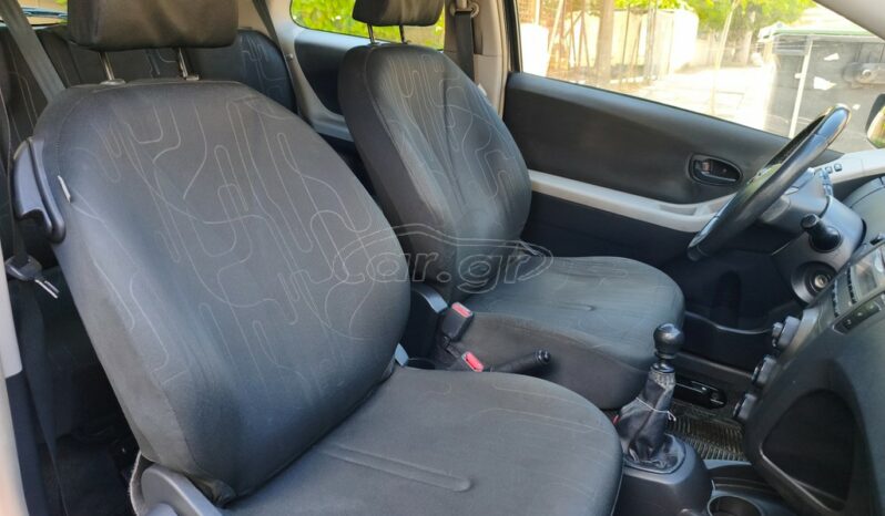 Toyota Yaris 2009 1300 VVTI full