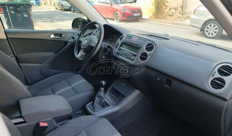 Volkswagen Tiguan 2011 1.4 TSI SPORT 122 HP full